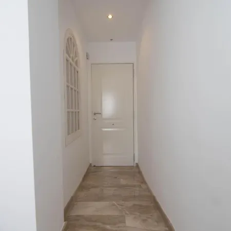 Apartment En Zona Centro De *