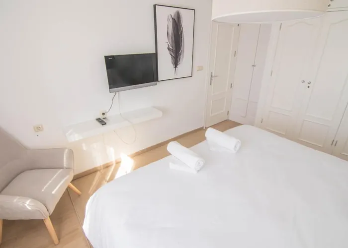 Apartment En Zona Centro De Granada